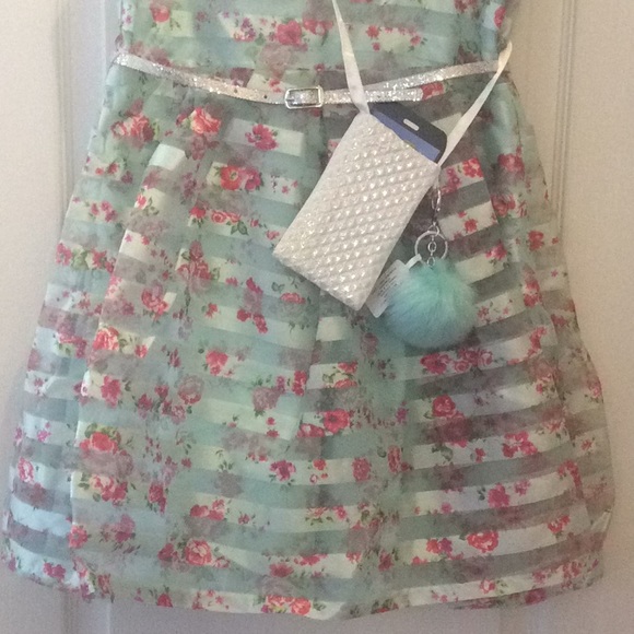 🆕 mint floral dress + necklace + belt + purse - Picture 5 of 8